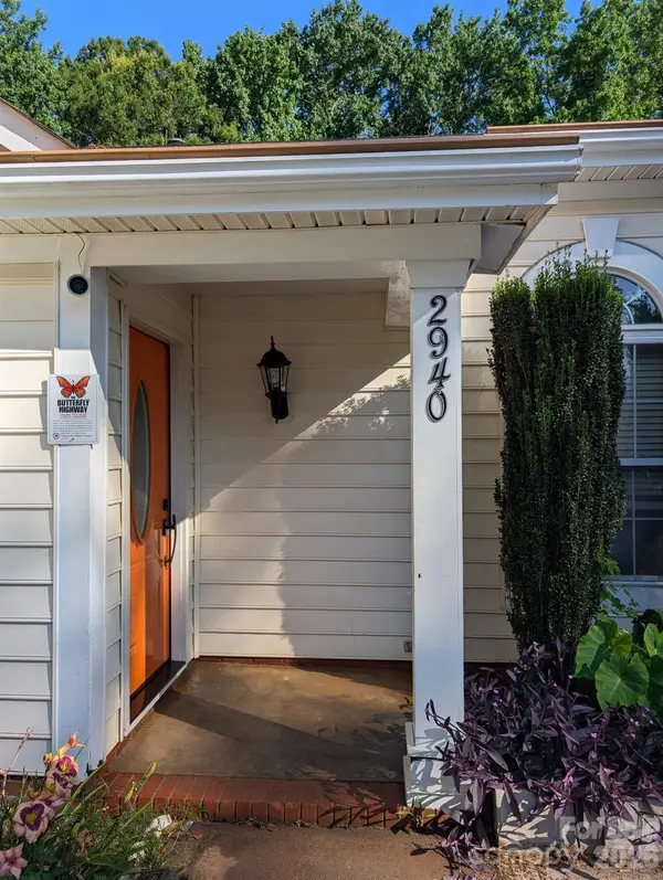 2940 Hosta Drive, Charlotte, NC 28269