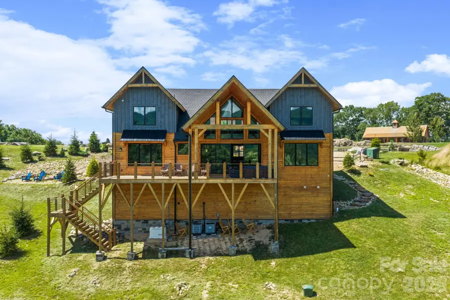 1030 High Valley Overlook, Banner Elk, NC 28604 - #2