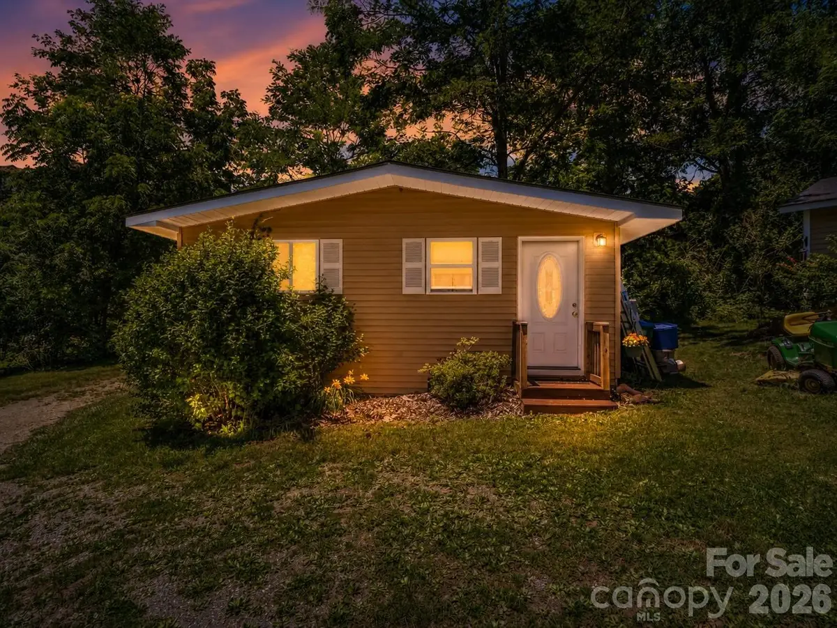 11 Charlie Hill Memorial Drive, Fairview, NC 28730 - #1