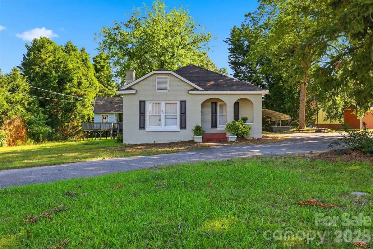 623 E Ohio Avenue, Bessemer City, NC 28016 - #1