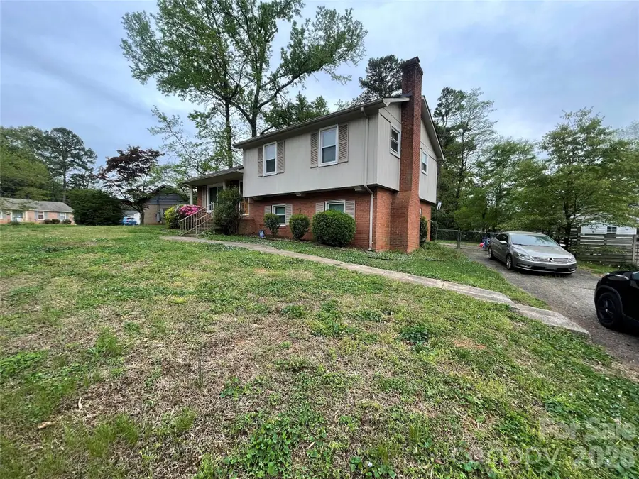3133 Rosehill Drive, Charlotte, NC 28212 - #2