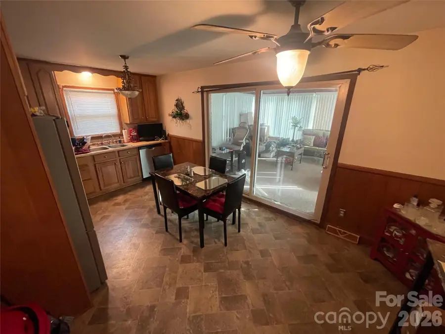 3133 Rosehill Drive, Charlotte, NC 28212 - #3