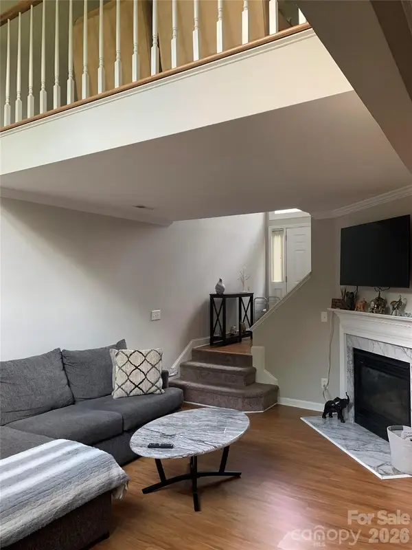 8606 Fox Chase Lane, Charlotte, NC 28269