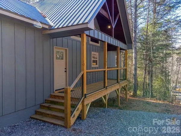 397 Kennelly Loop, Murphy, NC 28906