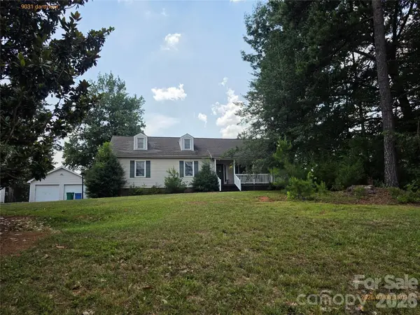 9031 Dartmoor Place, Charlotte, NC 28227