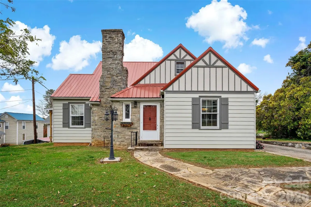 141 N Madison Street, Marion, NC 28752 - #1