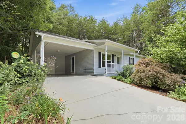 15 Valley Street, Granite Falls, NC 28630