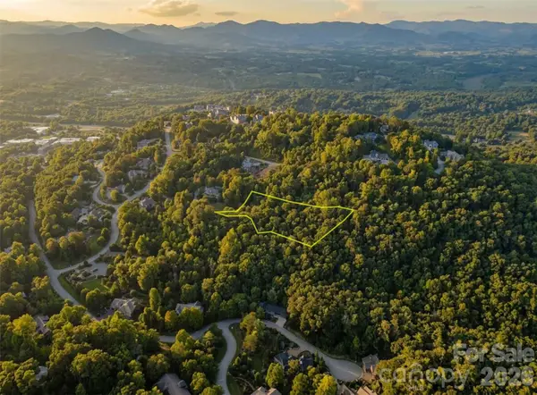 18 Keeping Kyle Crossing, Asheville, NC 28804