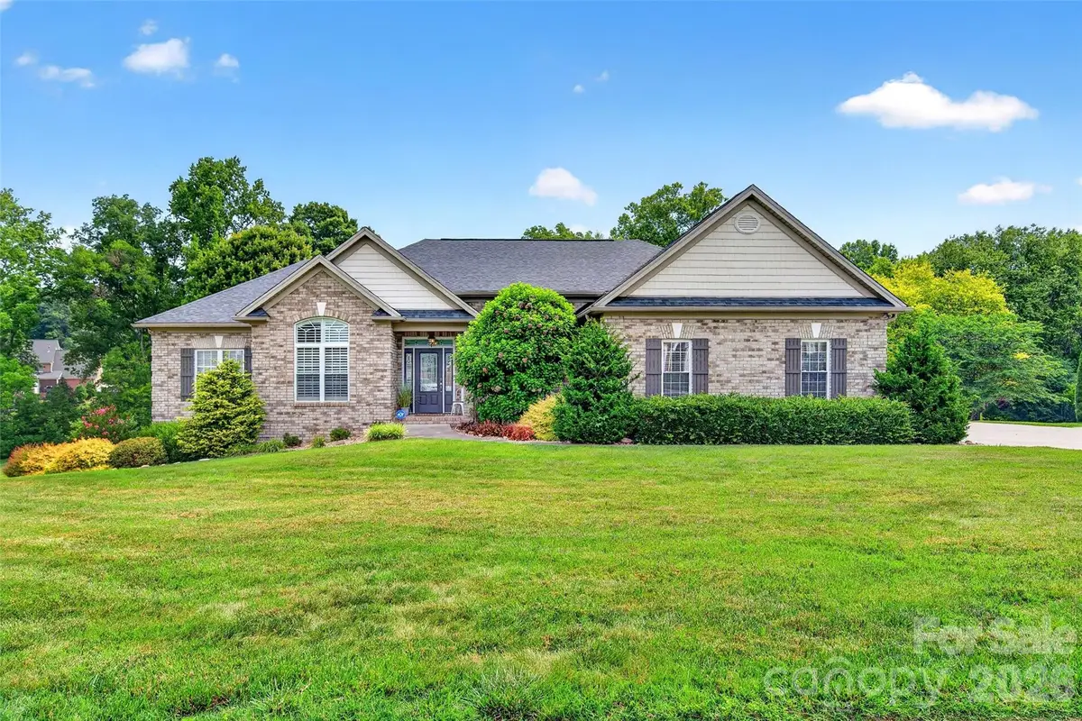 1136 Fox Chase Drive, Newton, NC 28658 - #1