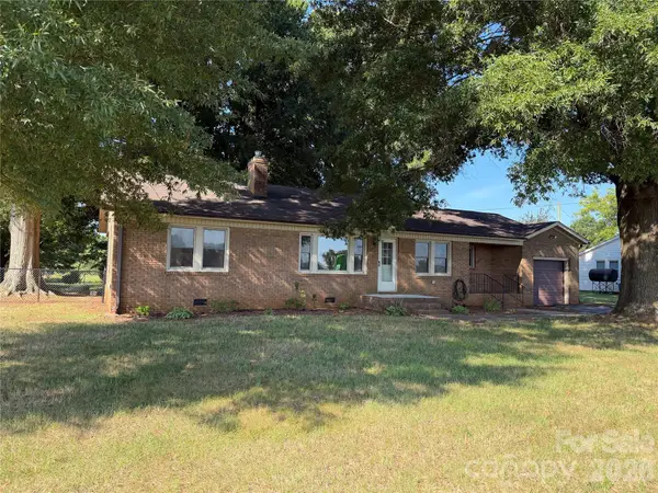 3649 Taylorsville Highway, Statesville, NC 28625