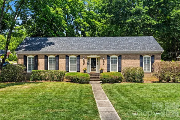 3826 Severn Avenue, Charlotte, NC 28210