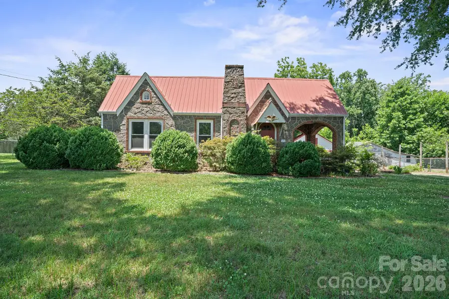 3219 Us 70 Highway E, Morganton, NC 28655 - #2