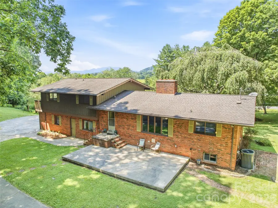 252 Big Stomp Road, Waynesville, NC 28786 - #2