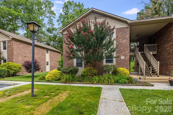 1325 4th Avenue W #C, Hendersonville, NC 28739