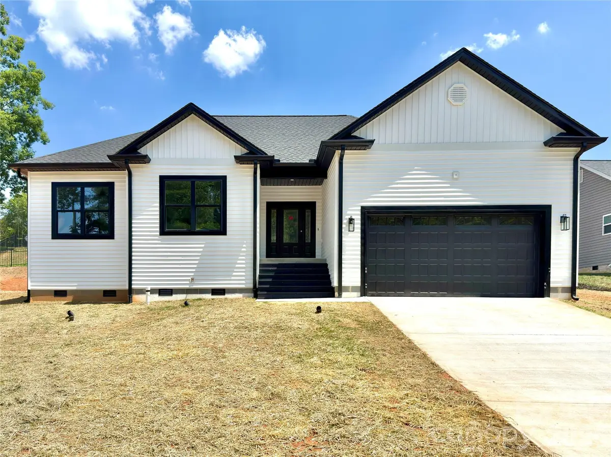 1204 Spring Time Court Sw, Lenoir, NC 28645 - #1
