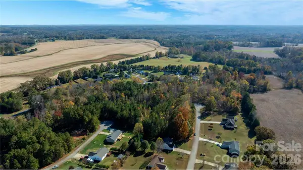 1120 Bearwick Court, Woodleaf, NC 27054