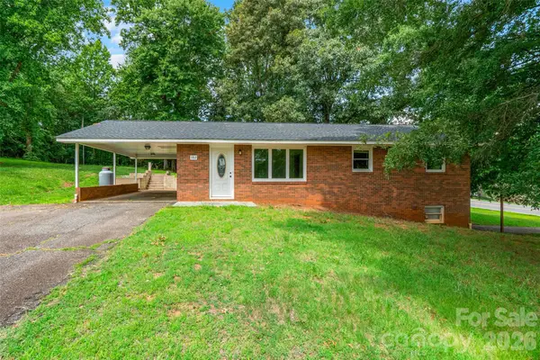 382 Wildwood Circle, Taylorsville, NC 28681