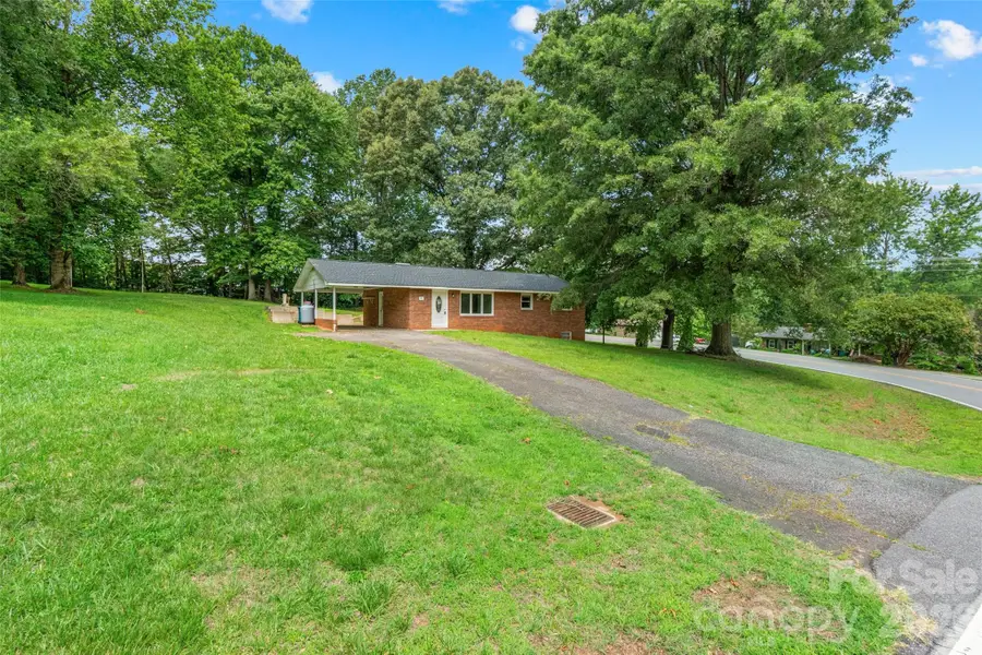 382 Wildwood Circle, Taylorsville, NC 28681 - #2