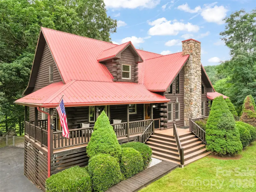 42 Chinaberry Court, Waynesville, NC 28785 - #2