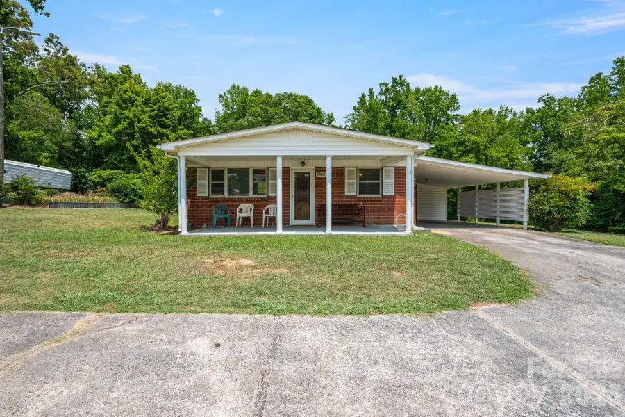 3139 Gastonia Highway, Lincolnton, NC 28092 - #3