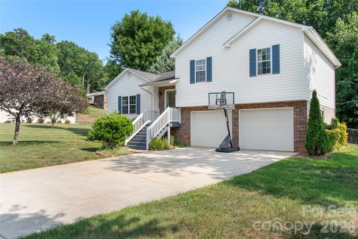 100 Carriage Hill Drive, Morganton, NC 28655 - #1