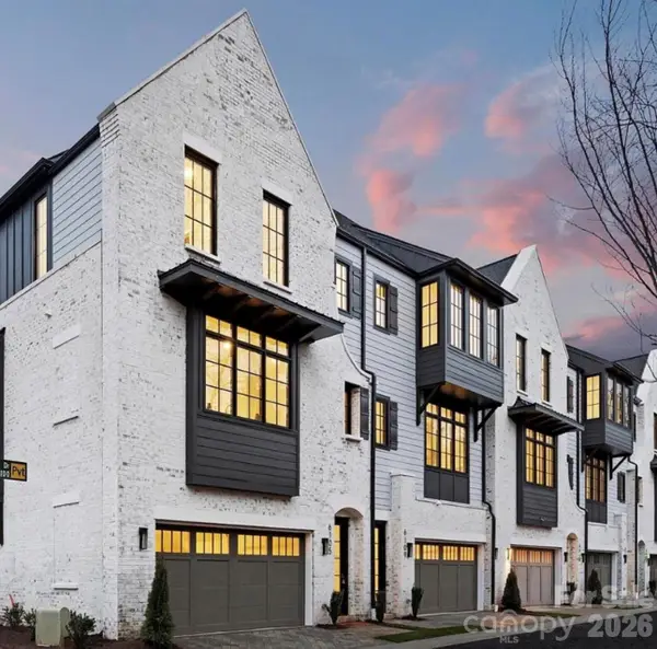 6105 Berryhill Towns Drive, Charlotte, NC 28270