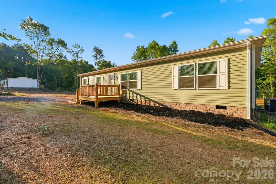 4433 Old Us 421 Highway W, Yadkinville, NC 27055 - #3