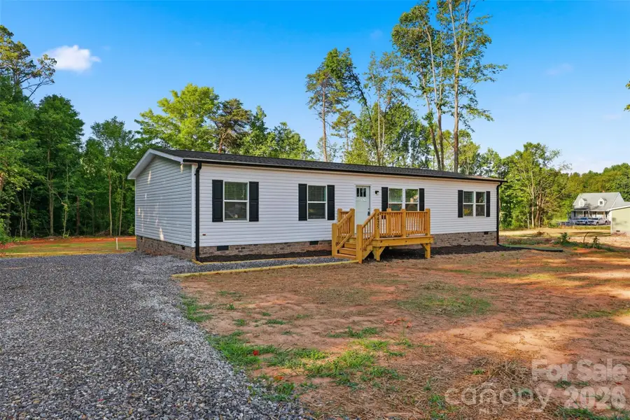 4425 Old Us 421 Highway W, Yadkinville, NC 27055 - #3