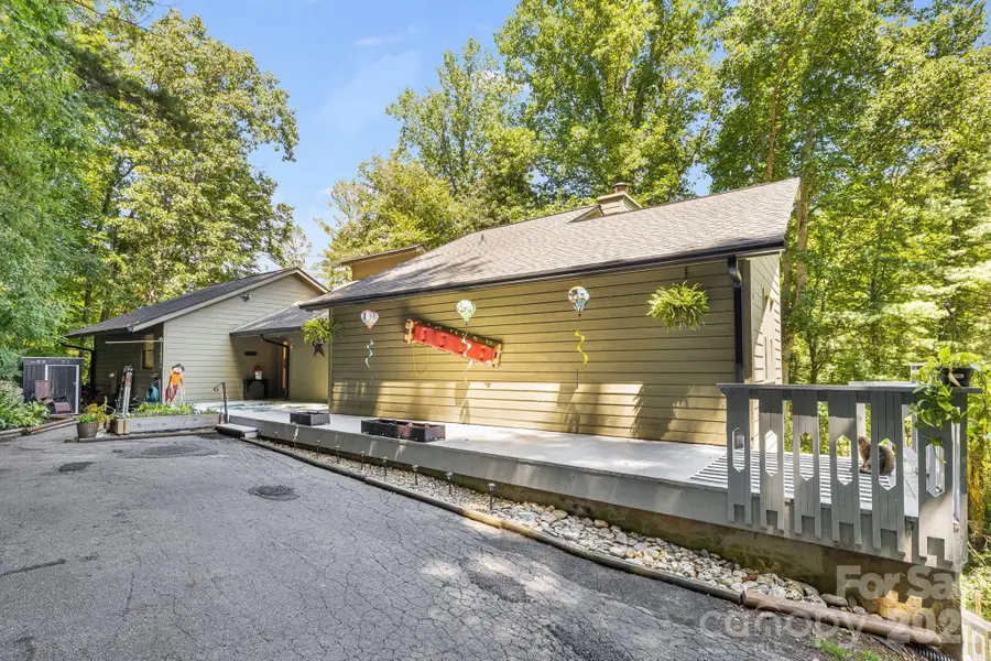 64 Big Spruce Lane, Waynesville, NC 28786 - #2