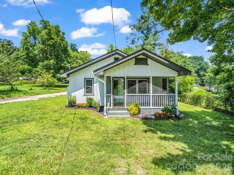 112 Resort Street #6, Hendersonville, NC 28792 - #3