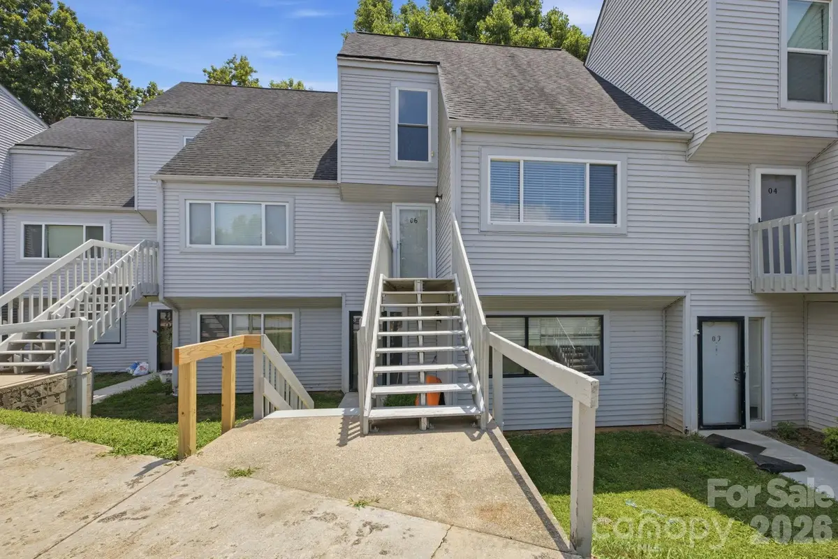 1050 21st Avenue Nw #6, Hickory, NC 28601 - #1