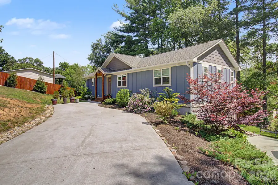34 Aster Ridge Drive, Waynesville, NC 28786 - #3