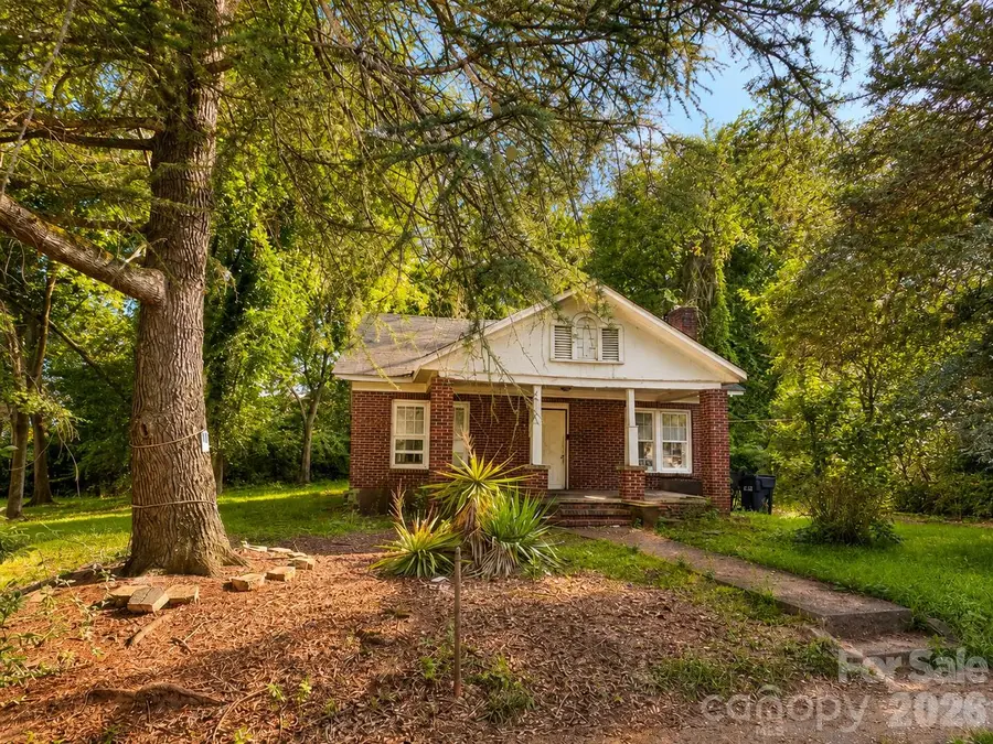 1316 E 35th Street E, Charlotte, NC 28205 - #3