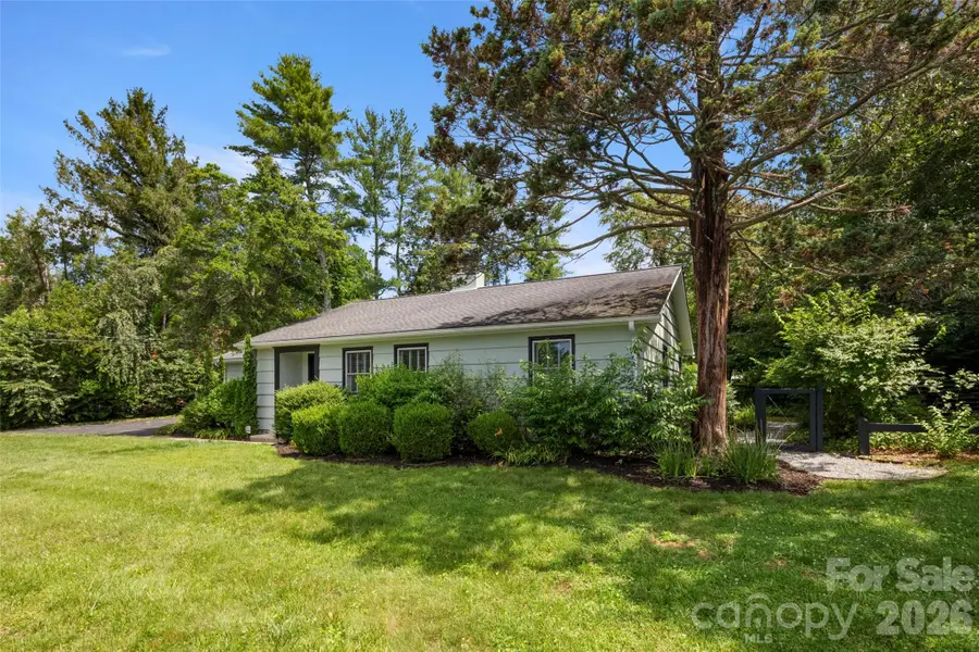 1212 Oakland Street, Hendersonville, NC 28792 - #3