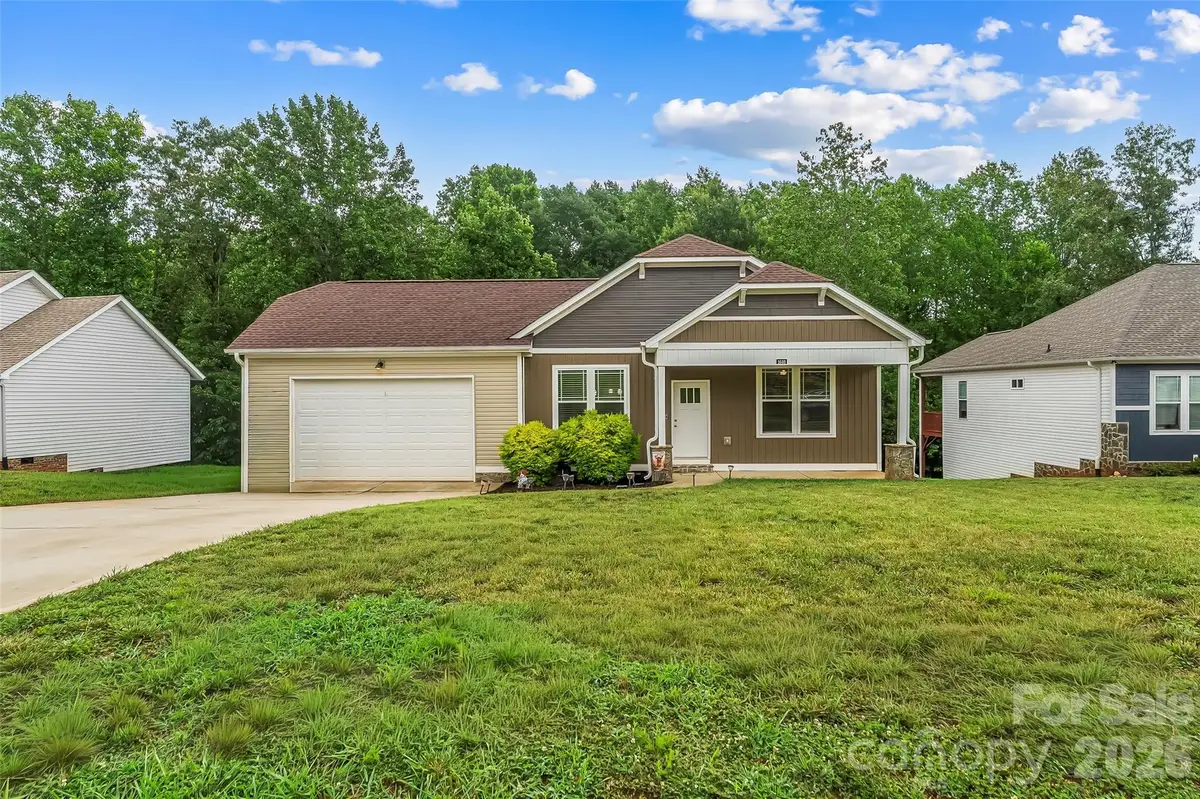 1640 Farmington Hills Drive, Conover, NC 28613 - #1