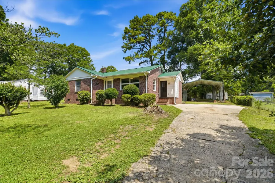 307 Dutchman Avenue, Mount Holly, NC 28120 - #2