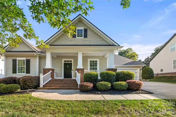 11316 Warfield Avenue, Huntersville, NC 28078