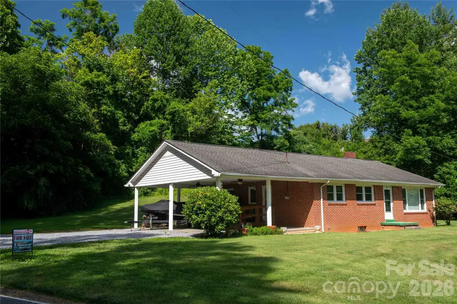 40 Double Island Road, Burnsville, NC 28714 - #2