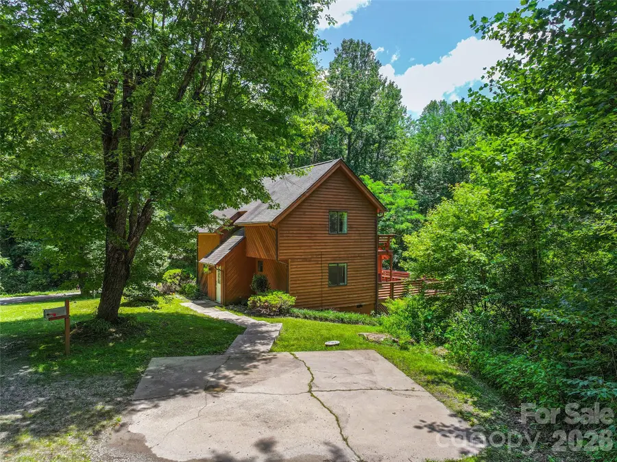 25 Little Creek Lane, Maggie Valley, NC 28751 - #2