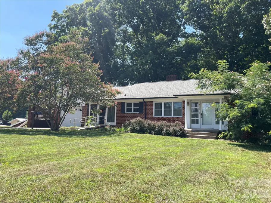1099 Amherst Road, Morganton, NC 28655 - #3