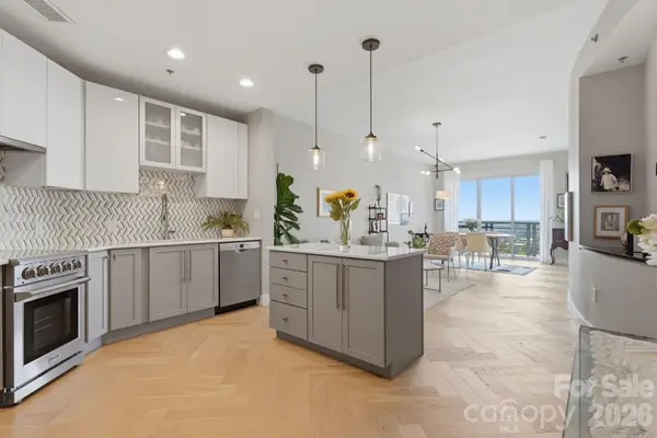 333 W Trade Street #1306, Charlotte, NC 28202