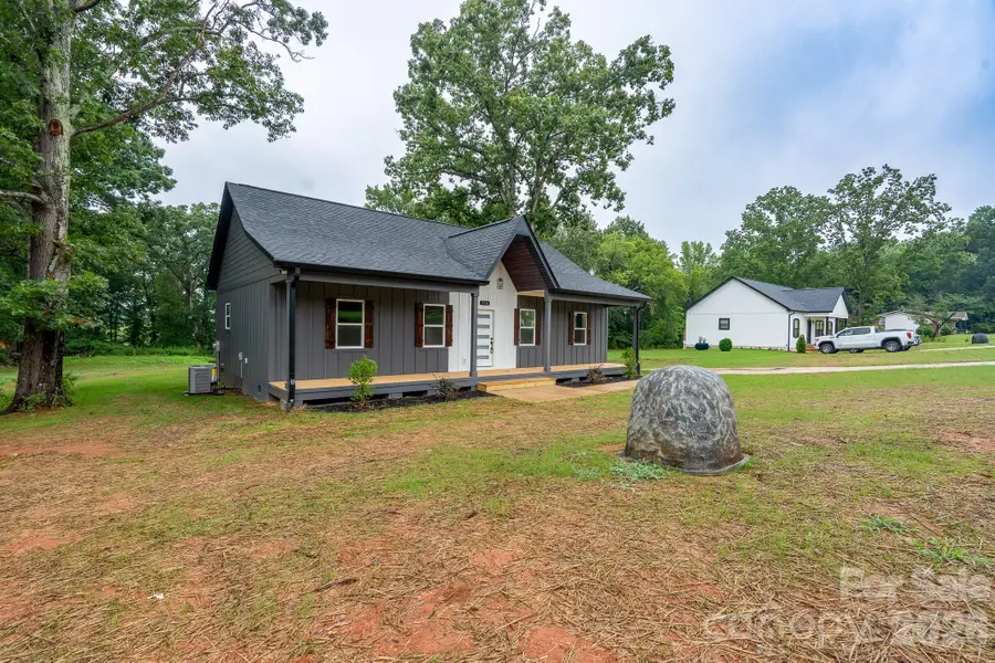 3916 E Maiden Road, Maiden, NC 28650 - #3