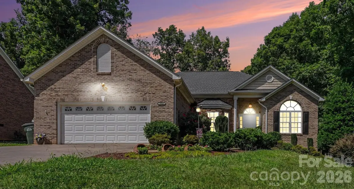 3563 Wandering Lane Ne #33, Hickory, NC 28601 - #1