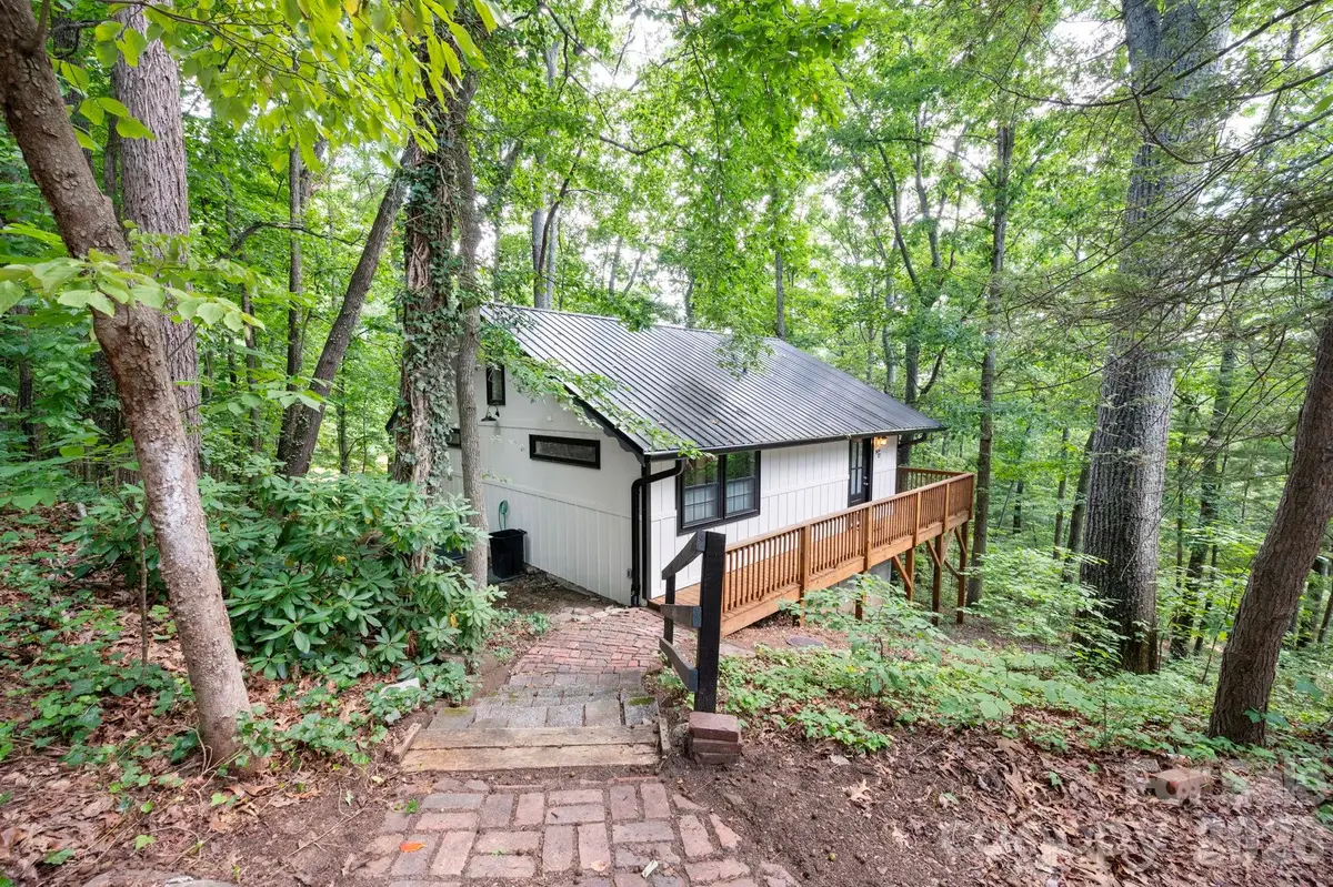 17 Woodhaven Place, Asheville, NC 28805 - #1