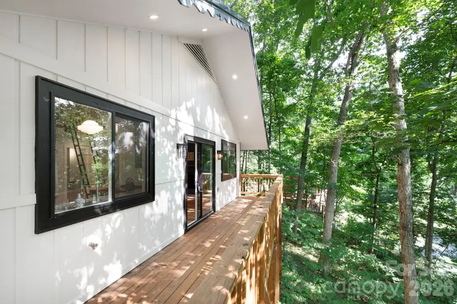 17 Woodhaven Place, Asheville, NC 28805 - #2