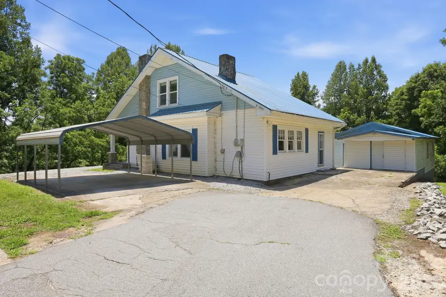 1231 Caldwell Place Nw, Lenoir, NC 28645 - #2