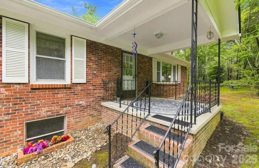 108 Arthur Lane, Hendersonville, NC 28791 - #2