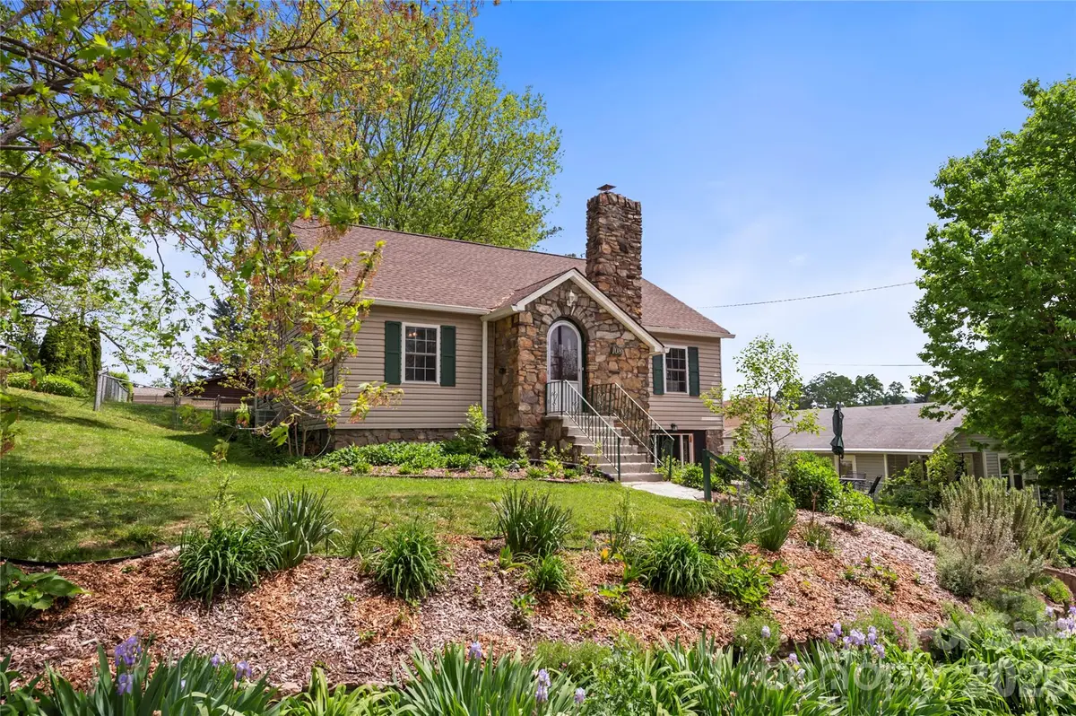108 Patton Avenue, Canton, NC 28716 - #1