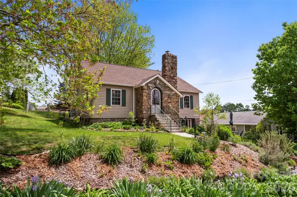 108 Patton Avenue, Canton, NC 28716