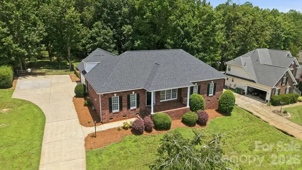 4024 Wild Nursery Court, Charlotte, NC 28215